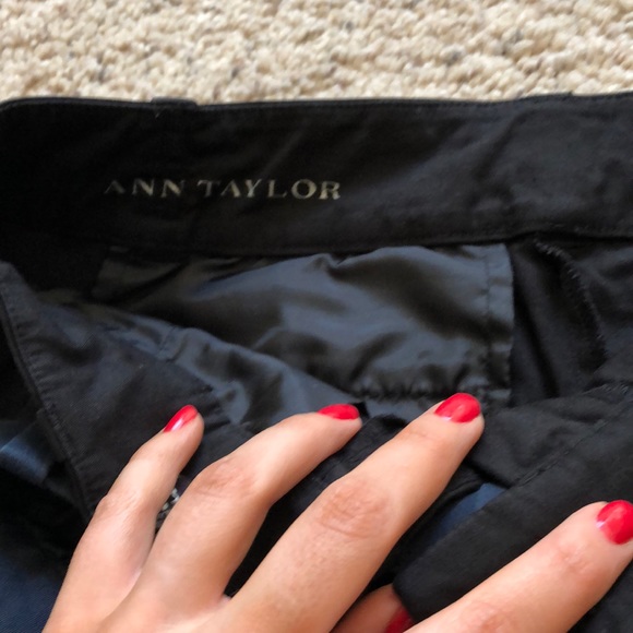 Shorts - Picture 3 of 3